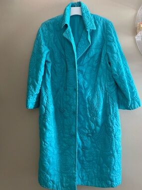 Vintage quilted sleep robe